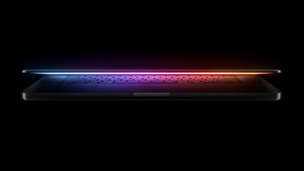The Next Era of Computing: Apple Prepares for the OLED MacBook Pro Revolution