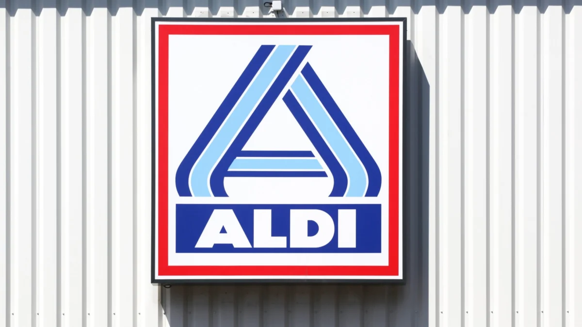 The Return of Simplicity: Why the Beafon SL645 LTE at Aldi Nord is a Strategic Choice